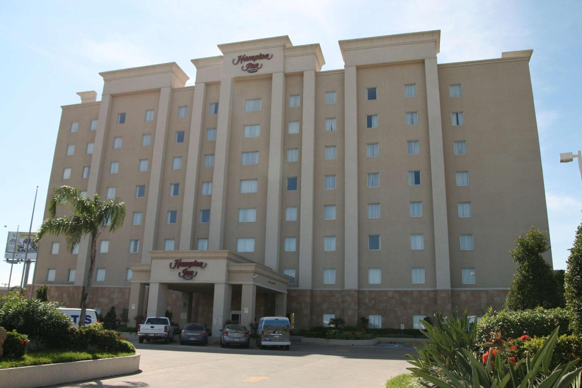 Hampton Inn Tampico Airport Exterior photo